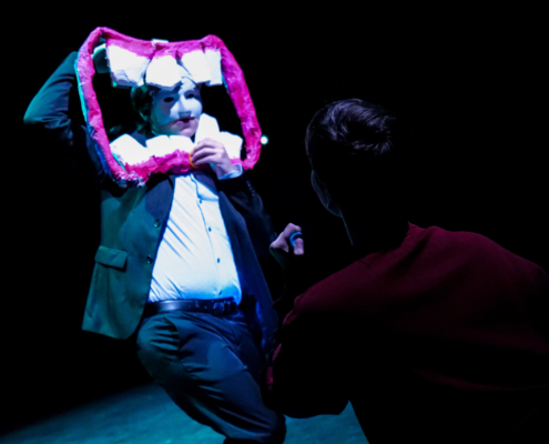 Élèves comédien.nes sur scène