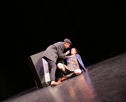 Élèves comédien.nes sur scène